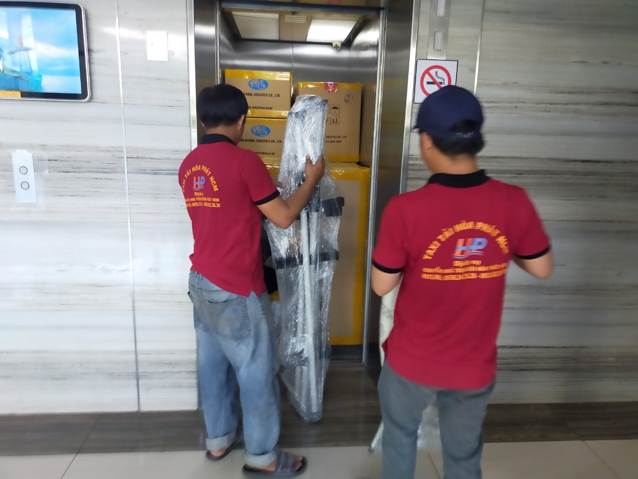 XE TẢI CHUYỂN ĐỒ
