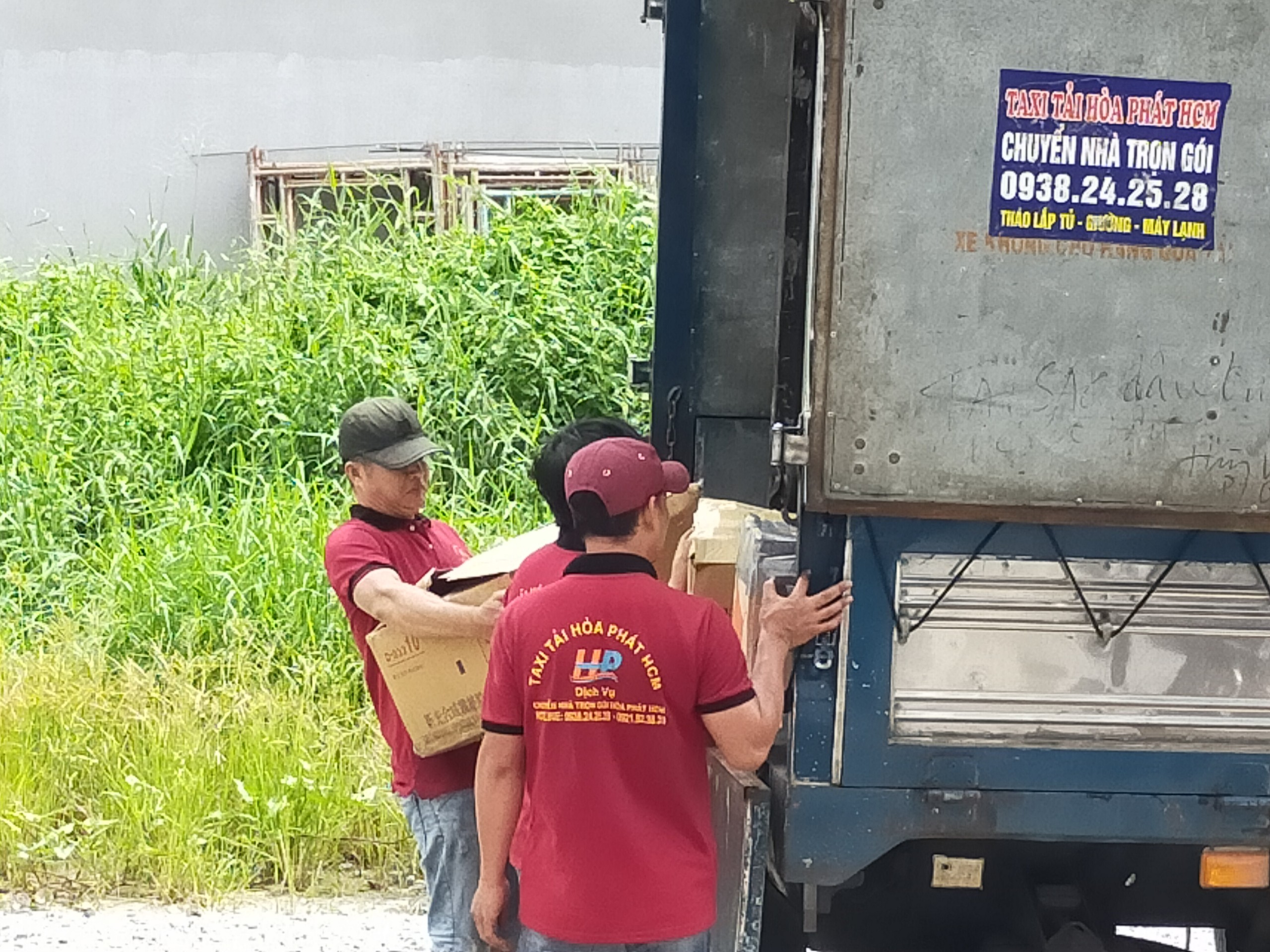 CHO THUÊ XE TẢI CHỞ HÀNG GIÁ RẺ QUẬN PHÚ NHUẬN