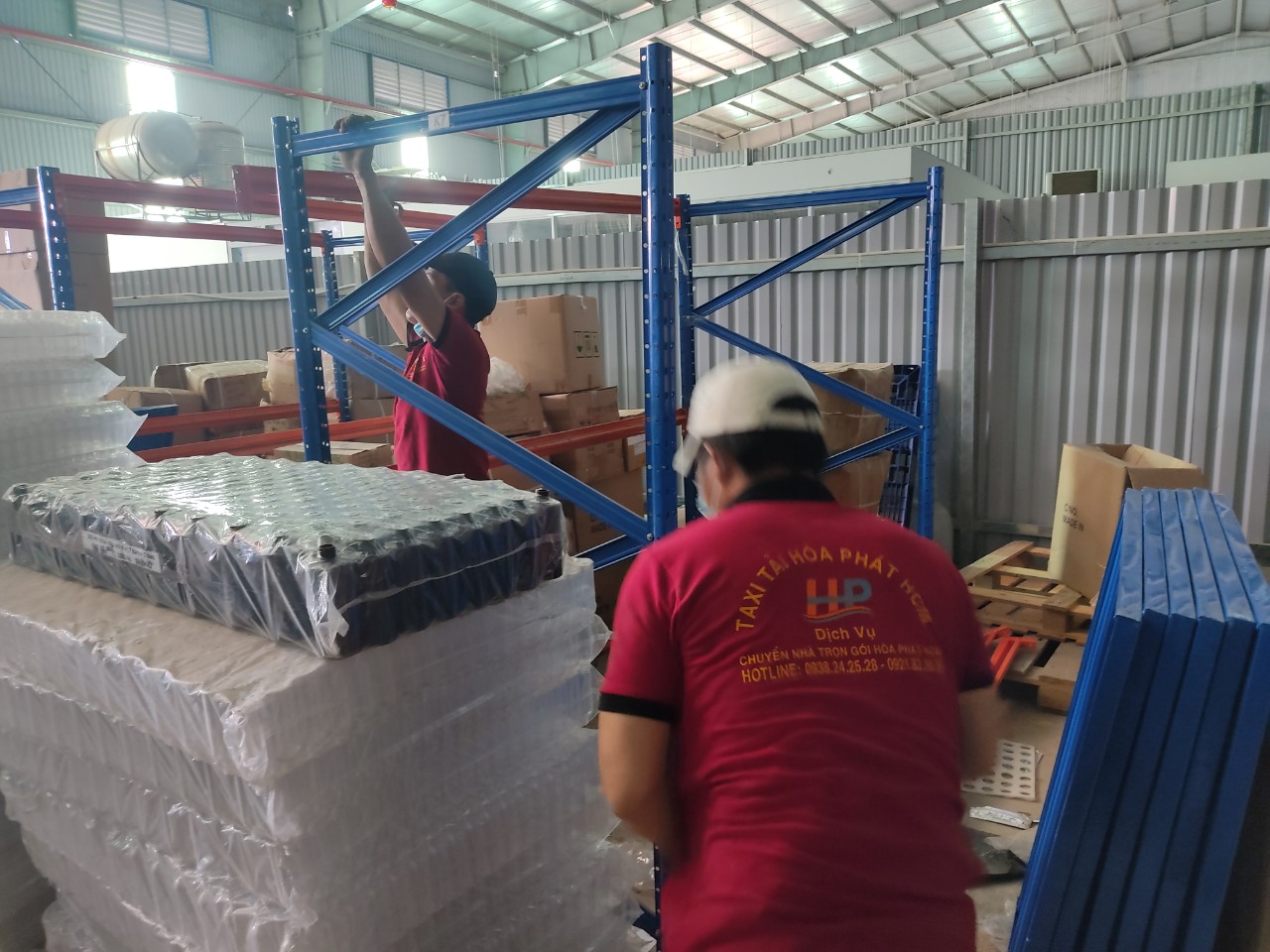 Vận chuyển kho xưởng trọn gói quận 8 – Hotline 0938.24.25.28