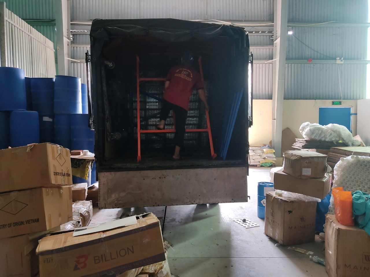 DỊCH VỤ XE TẢI CHUYỂN NHÀ TRỌN GÓI LONG AN