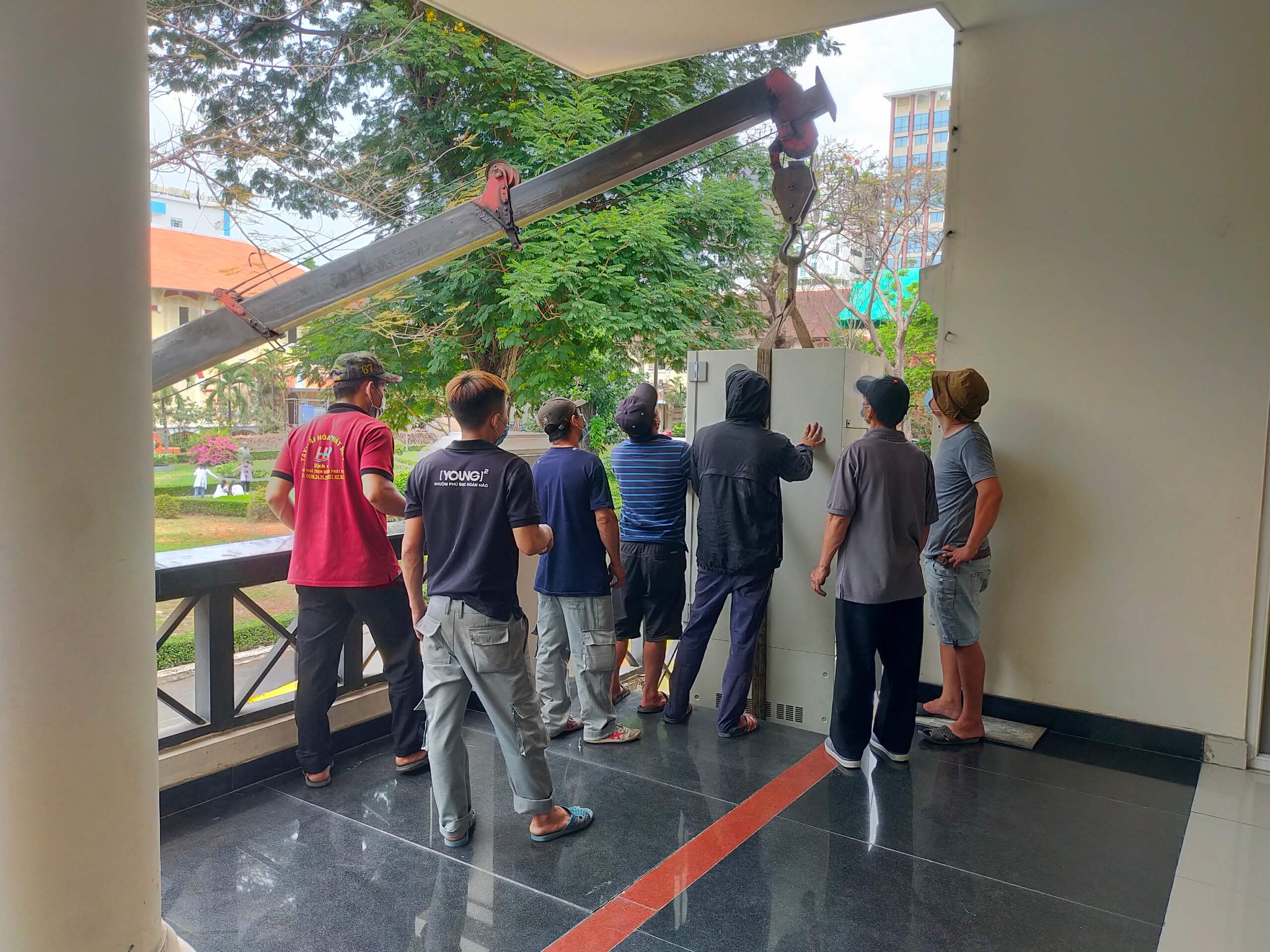 Dịch vụ chuyển nhà QUẬN 4 chuyên nghiệp, uy tín – Hotline 0938.24.25.28