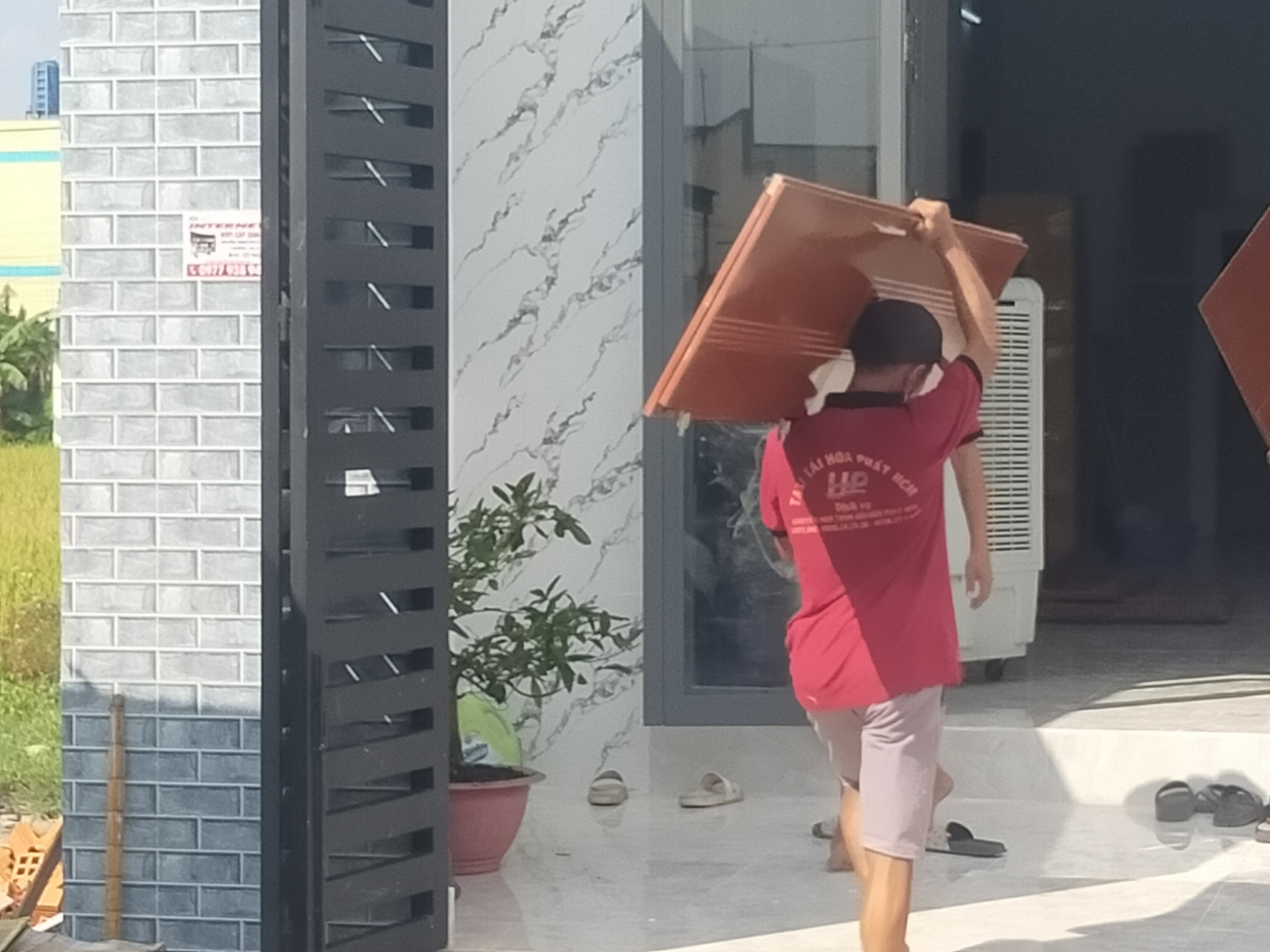 VẬN CHUYỂN VĂN PHÒNG GIÁ RẺ MIỀN NAM