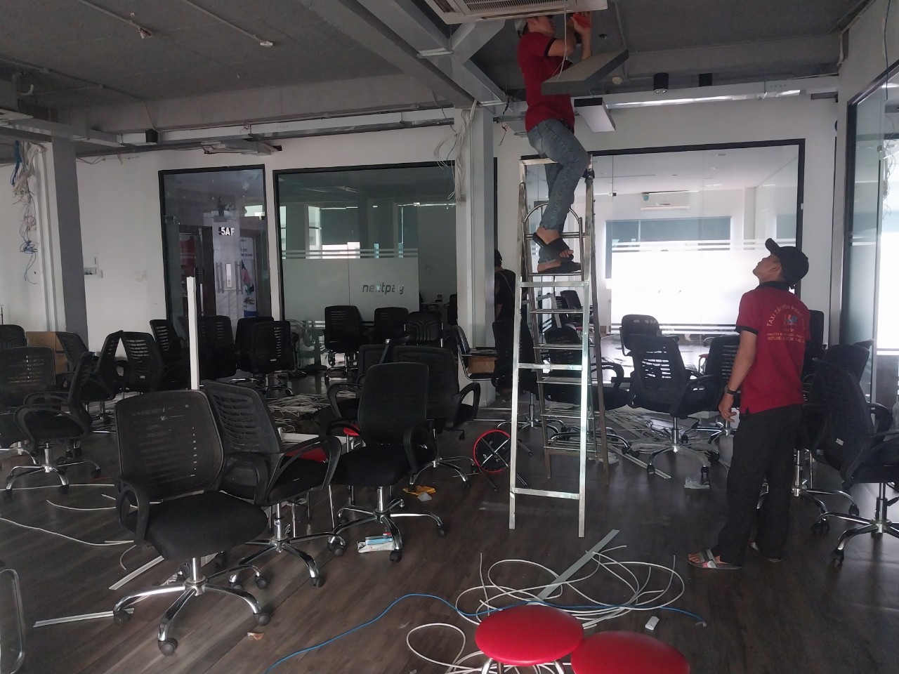 DỊCH VỤ VẬN CHUYỂN VĂN PHÒNG QUẬN 2 TRỌN GÓI