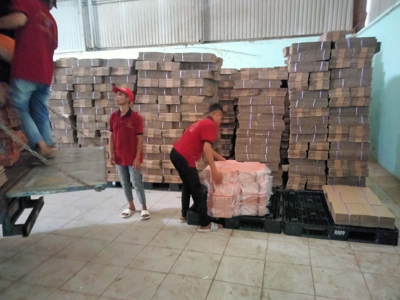 CHUYỂN KHO XƯỞNG TPHCM TRỌN GÓI