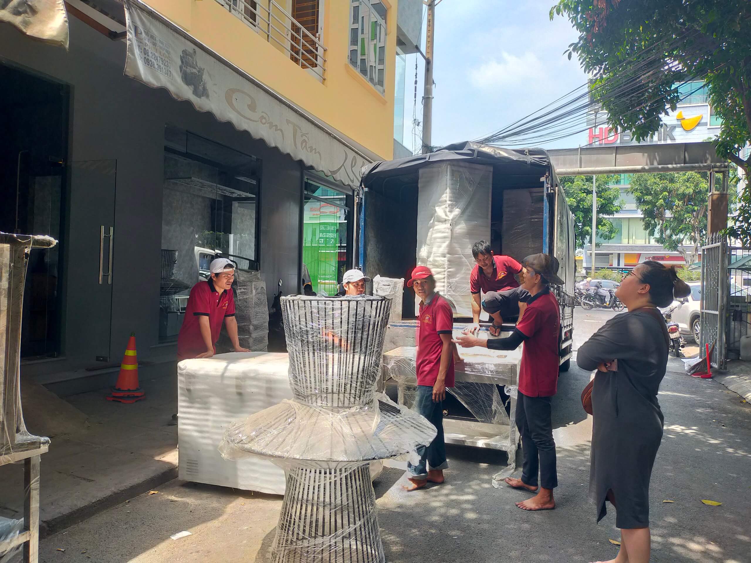 Tìm Dịch Vụ Chuyển Nhà Uy Tín An Tâm Không Lo Về Giá