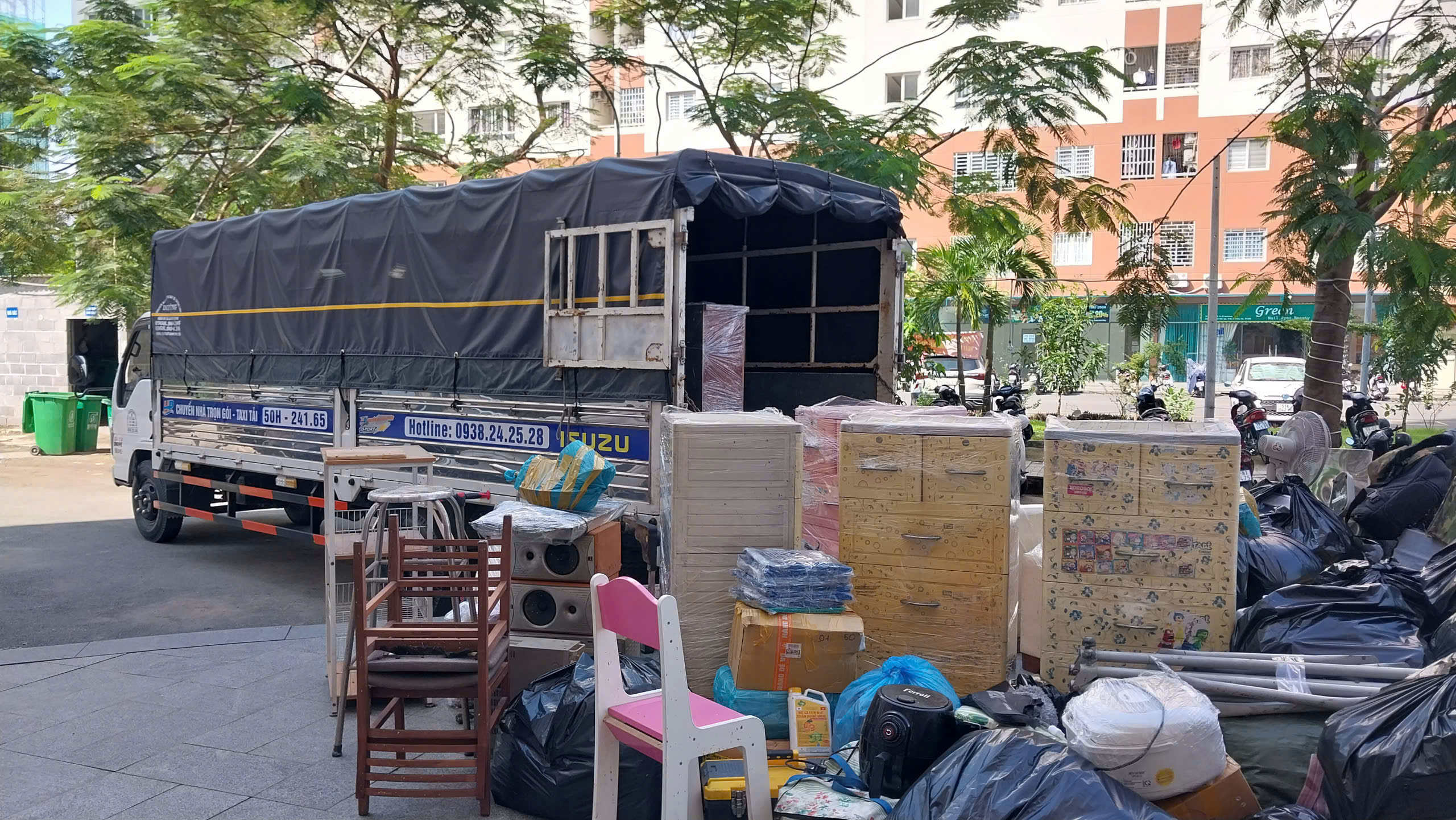 Bảng Giá Chuyển Nhà Ban Đêm Cùng Lợi Ích Bất Ngờ