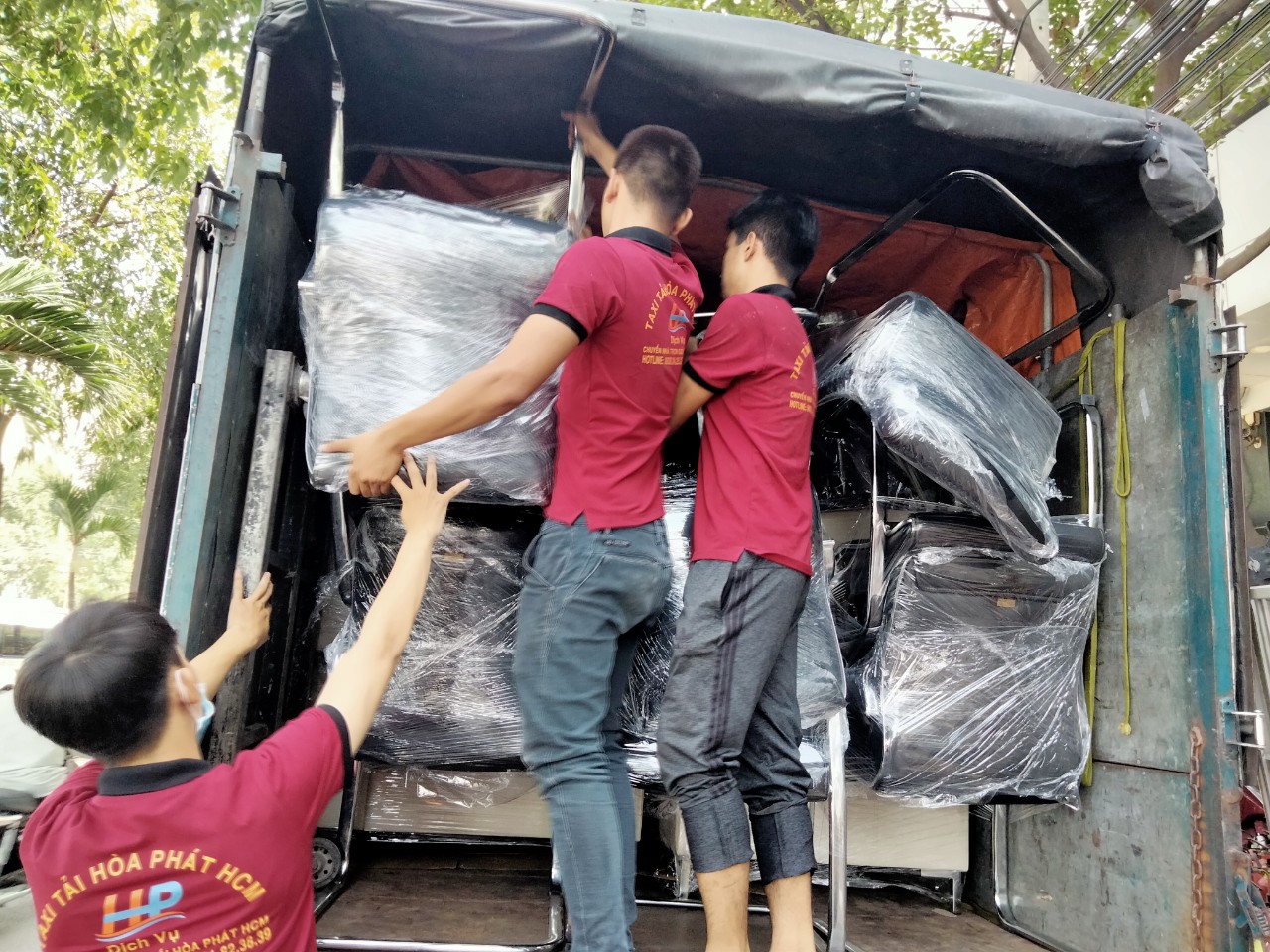 Các Loại Xe Tải Chuyển Kho Xưởng Kèm Báo Giá Chi Tiết