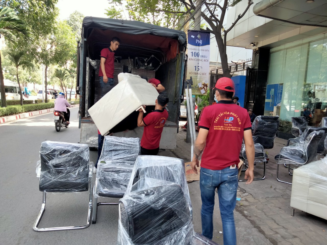 Bí Quyết Chuyển Nhà Sinh Viên Giá Rẻ An Toàn
