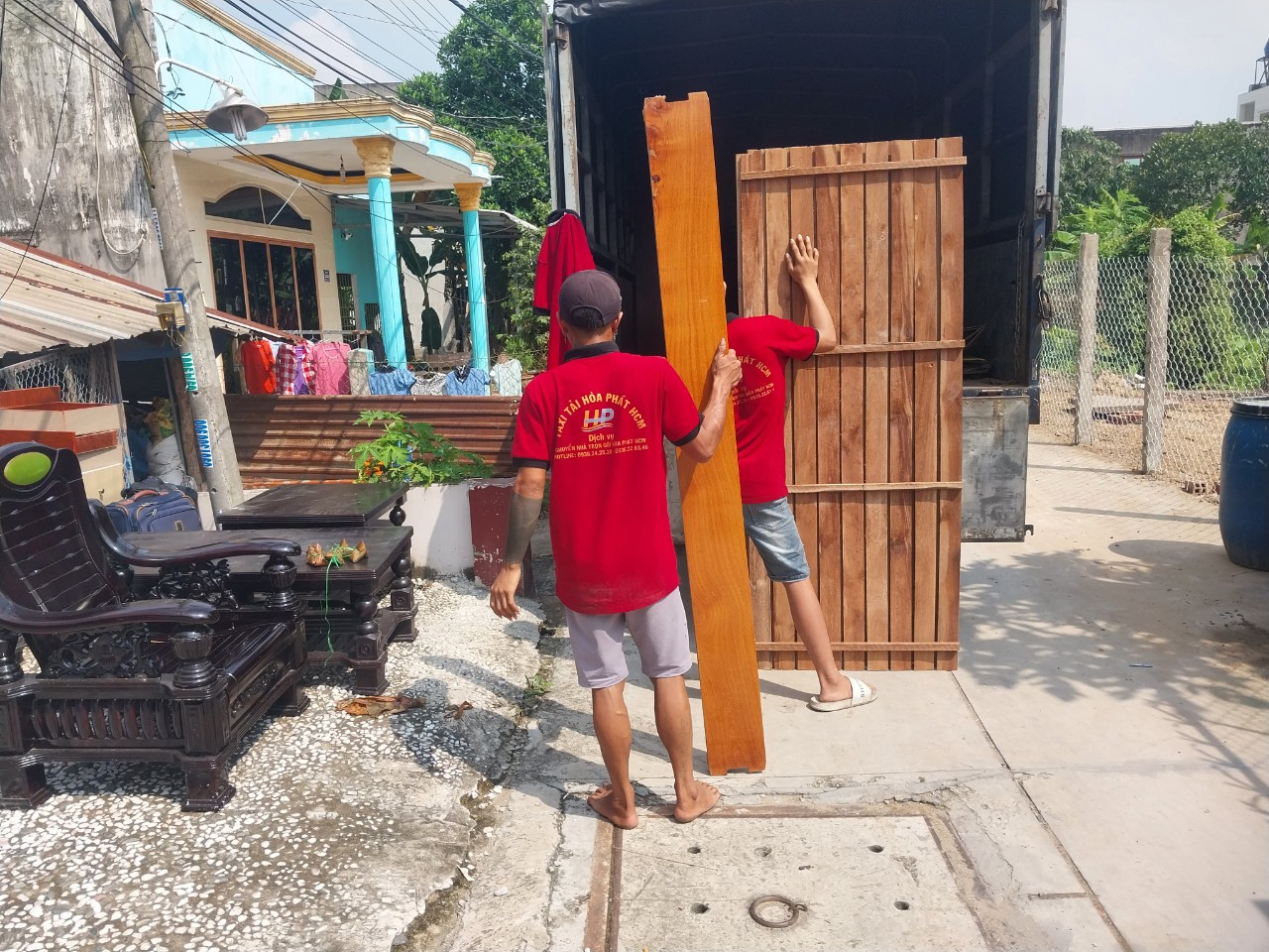 Chuyển Kho Xưởng Phường Khánh Hội Nhanh Gọn và An Toàn